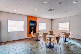 motel 6 innisfail ab