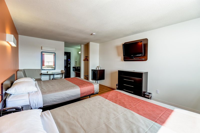 motel 6 innisfail ab