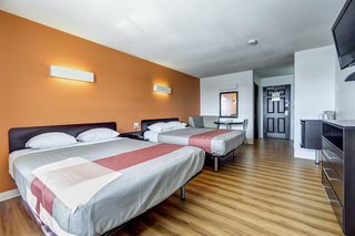 motel 6 innisfail ab