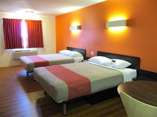 motel 6 innisfail ab
