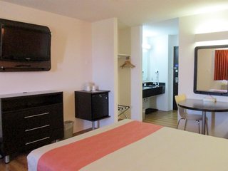 motel 6 innisfail ab