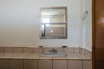 capital o hotel dos mares cabo san lucas