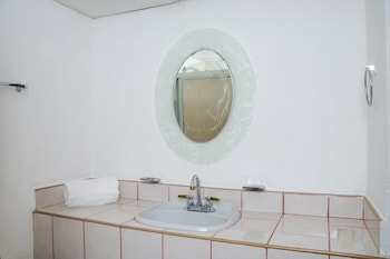 capital o hotel dos mares cabo san lucas