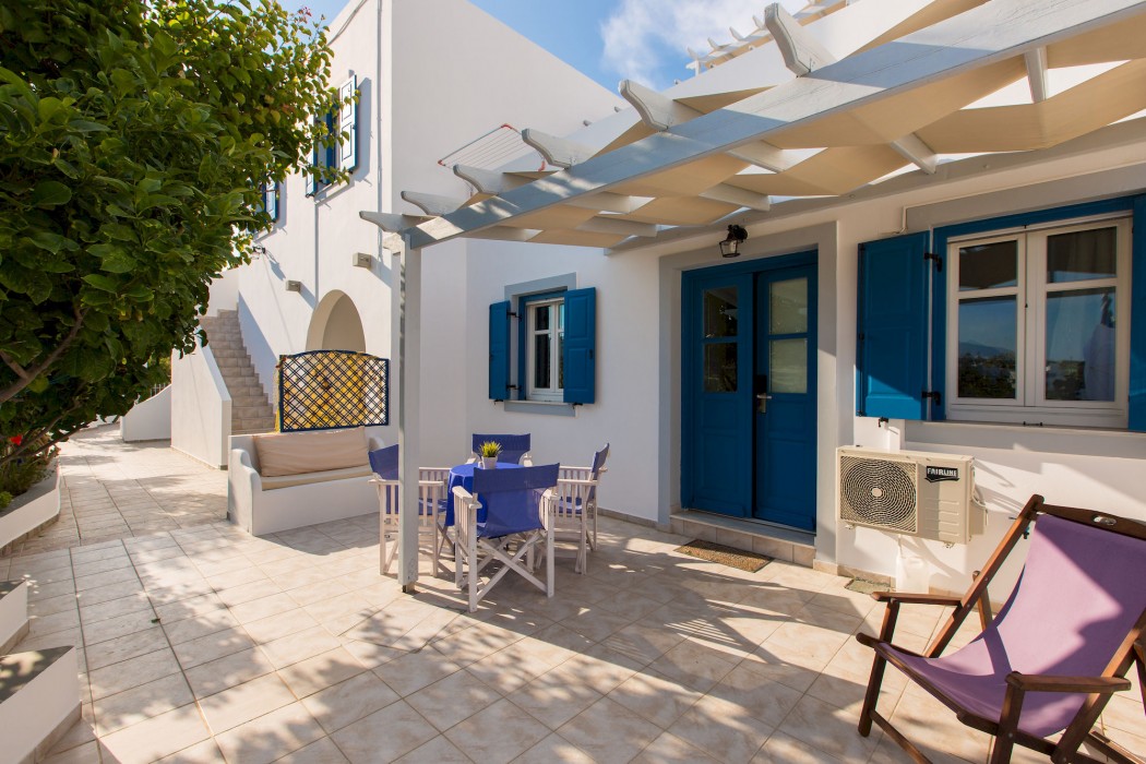 vivere a plakes milos