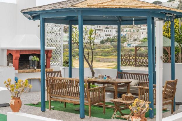 vivere a plakes milos