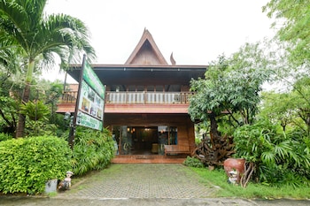 deeden pattaya resort