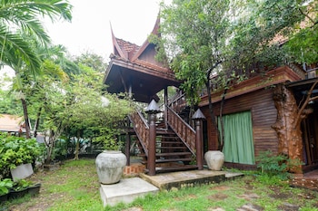 deeden pattaya resort