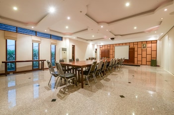 deeden pattaya resort