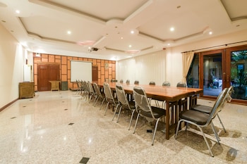 deeden pattaya resort