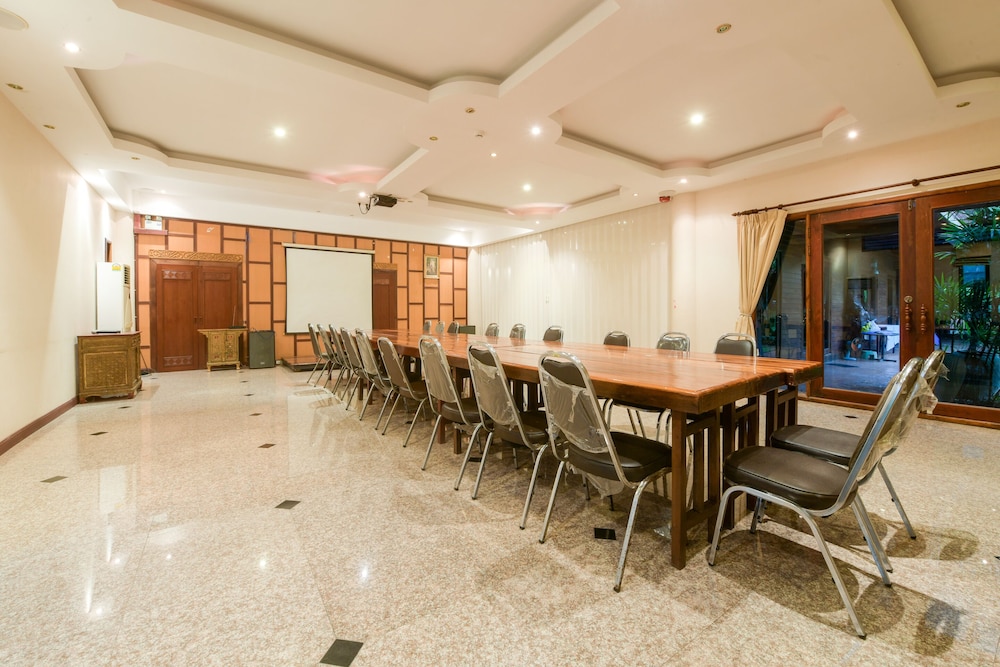 deeden pattaya resort