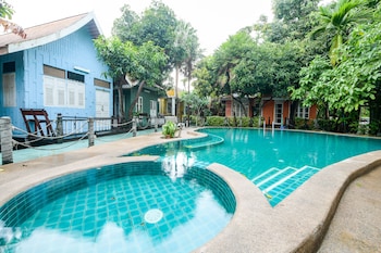 deeden pattaya resort