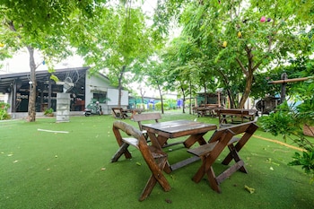 deeden pattaya resort