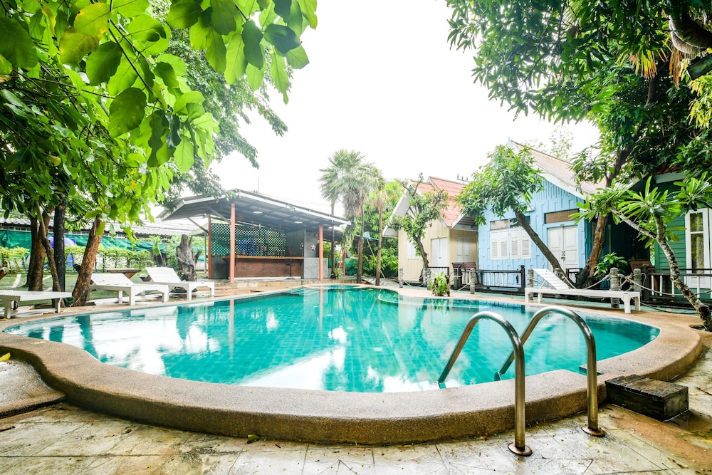 deeden pattaya resort