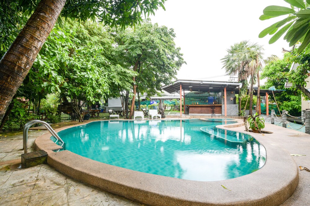 deeden pattaya resort