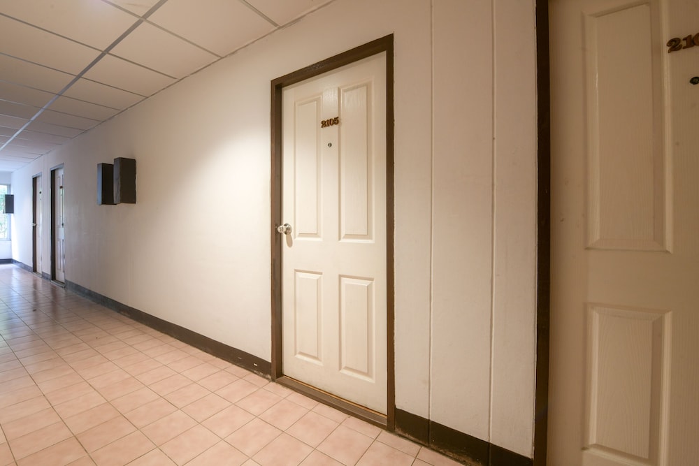 deeden pattaya resort