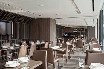 louis kienne serviced residences