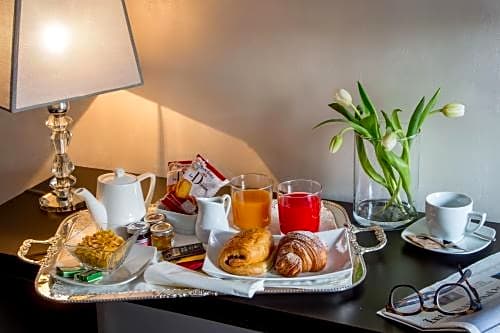 palazzo de cupis adults only