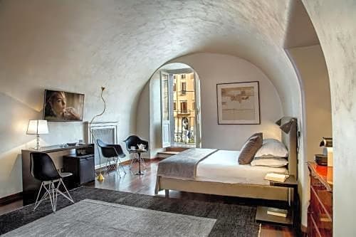 palazzo de cupis adults only