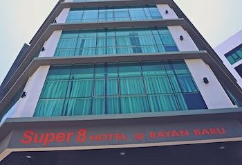 super 8 hotel bayan baru