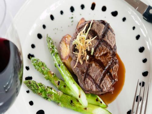 ngorongoro villa and restaurant