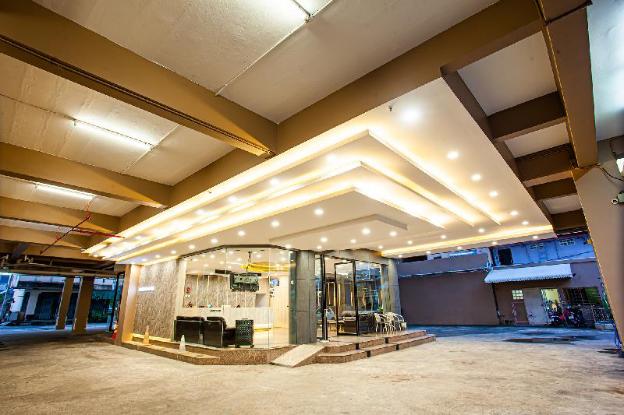 chudchada place hat yai