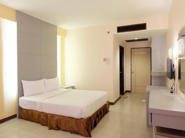 chudchada place hat yai