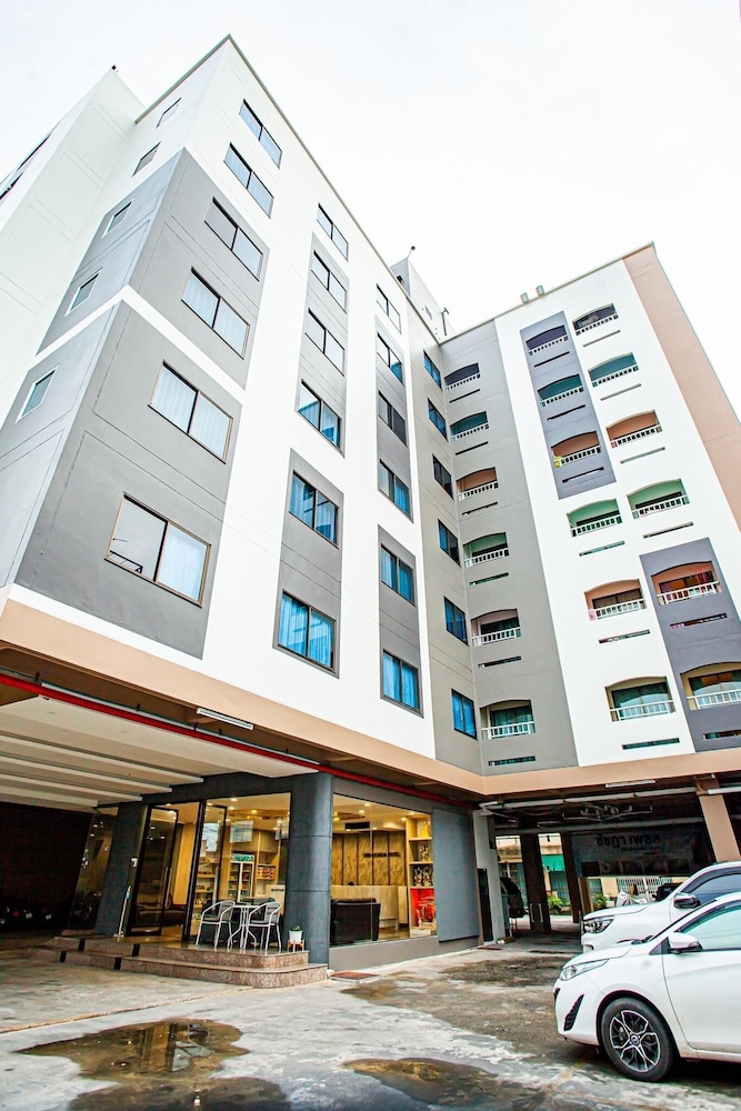 chudchada place hat yai