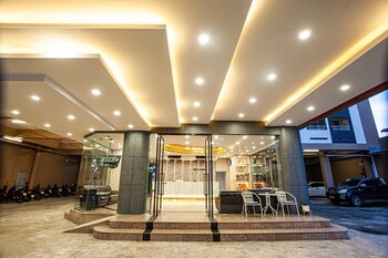 chudchada place hat yai