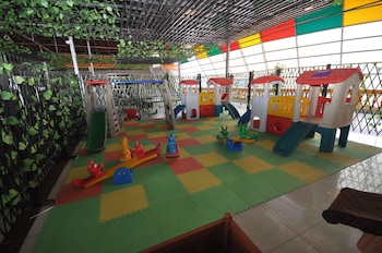 2000 hotel downtown kigali