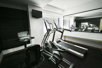 paseo premiere hotel