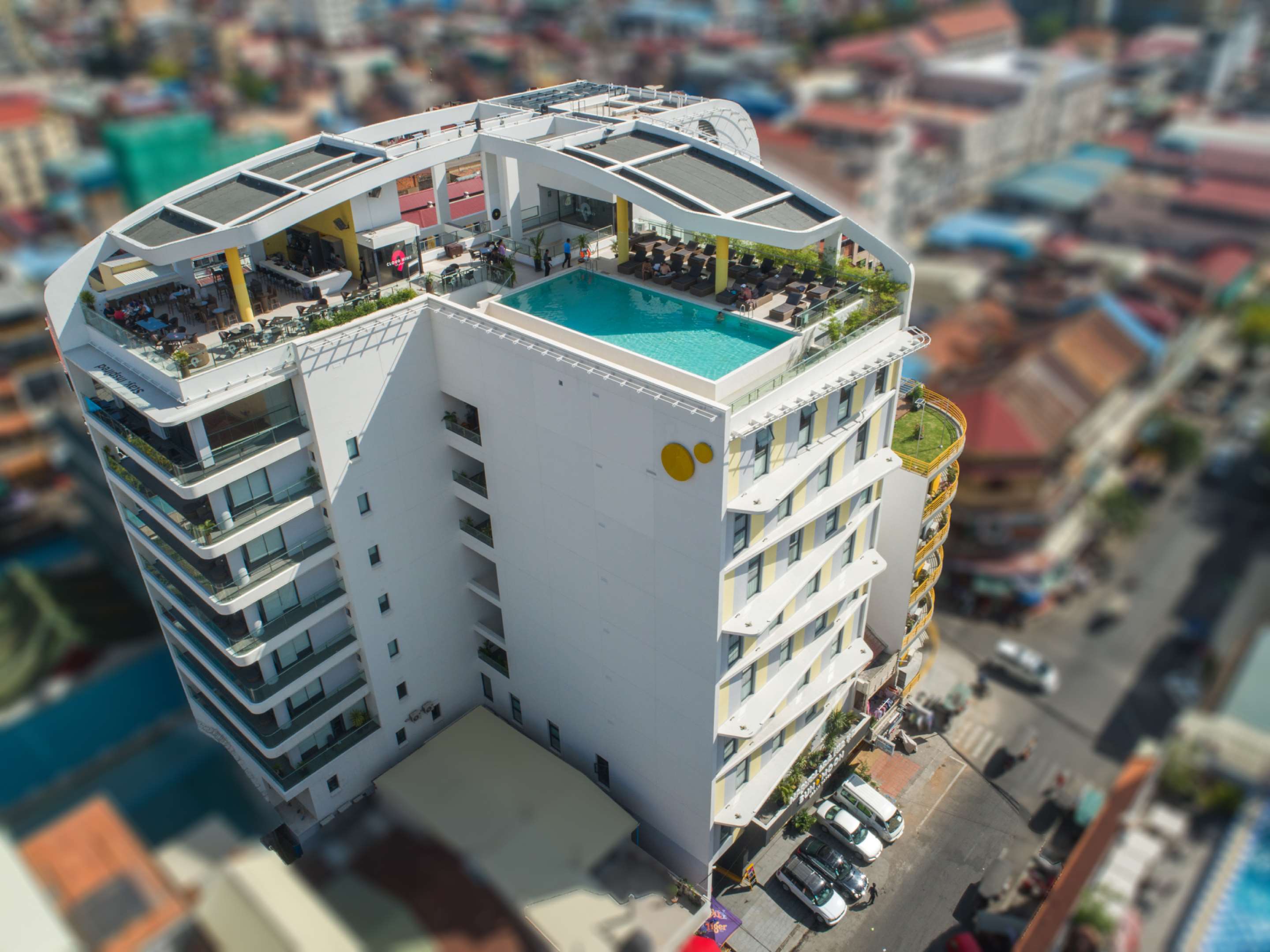 sun and moon urban hotel