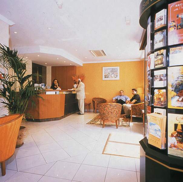 europe hotel paris eiffel