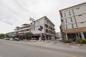 access inn pattaya