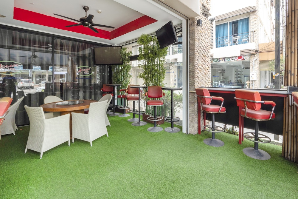 access inn pattaya