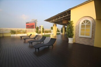 the icon place at central pattaya