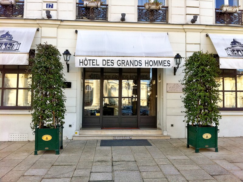 paris
