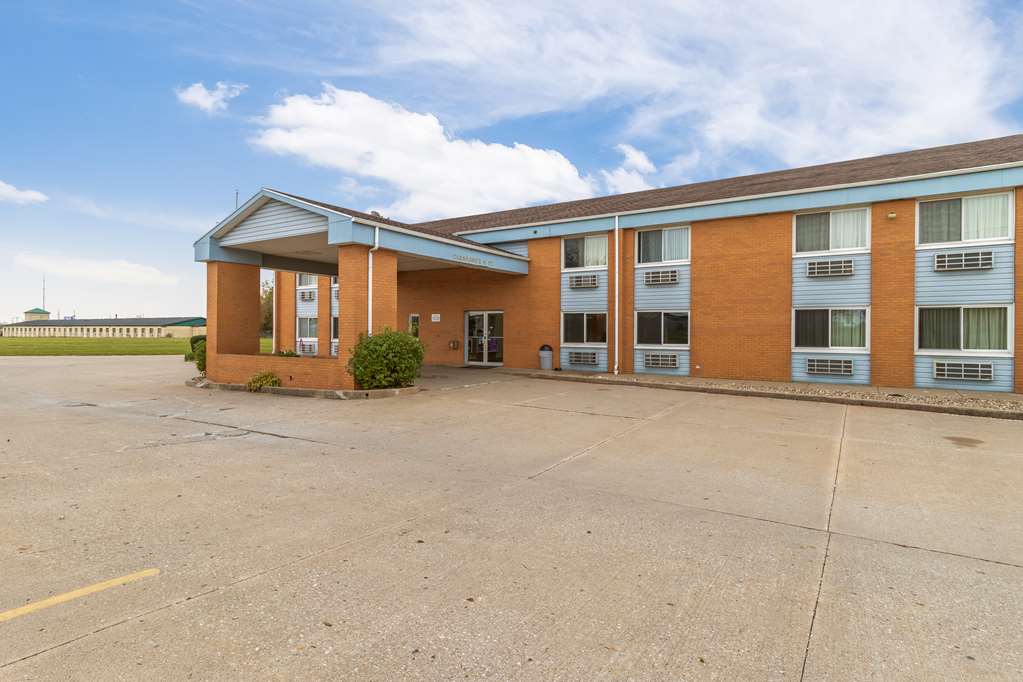 motel 6 davenport ia