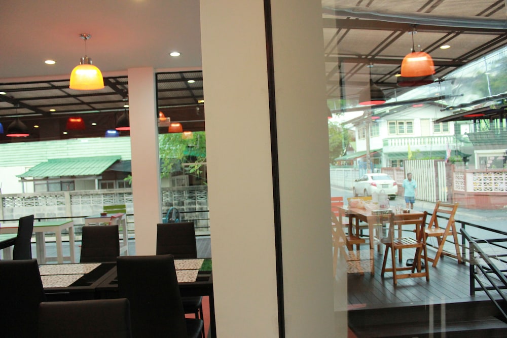 donmuang airport modern bangkok hotel