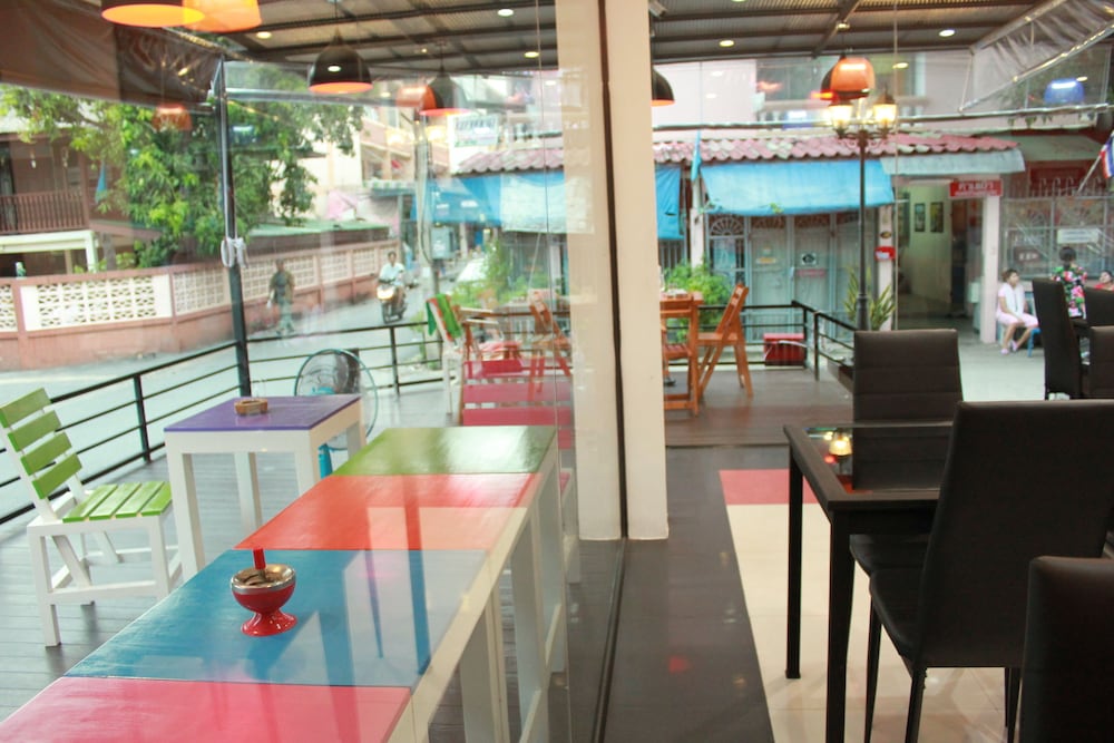 donmuang airport modern bangkok hotel