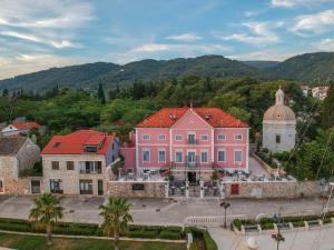 heritage villa apolon