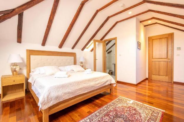 heritage villa apolon