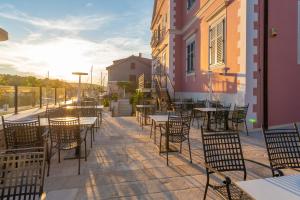 heritage villa apolon