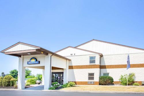 Days Inn By Wyndham Lancaster Pa Dutch Country,Lancaster>>East Lampeter Township,3 star