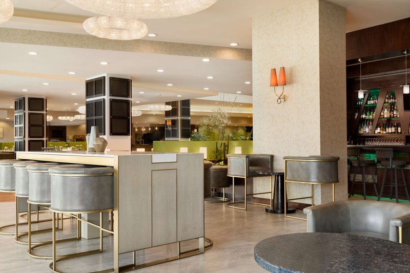 embassy suites los angeles glendale