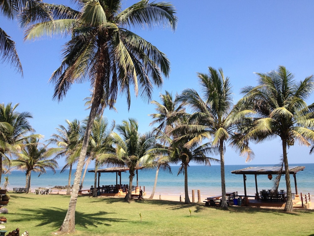 bansaithong beach resort