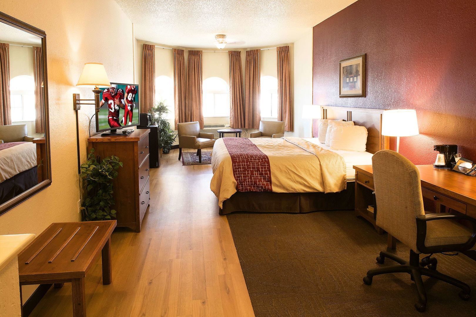 red roof inn and suites omaha council bluffs