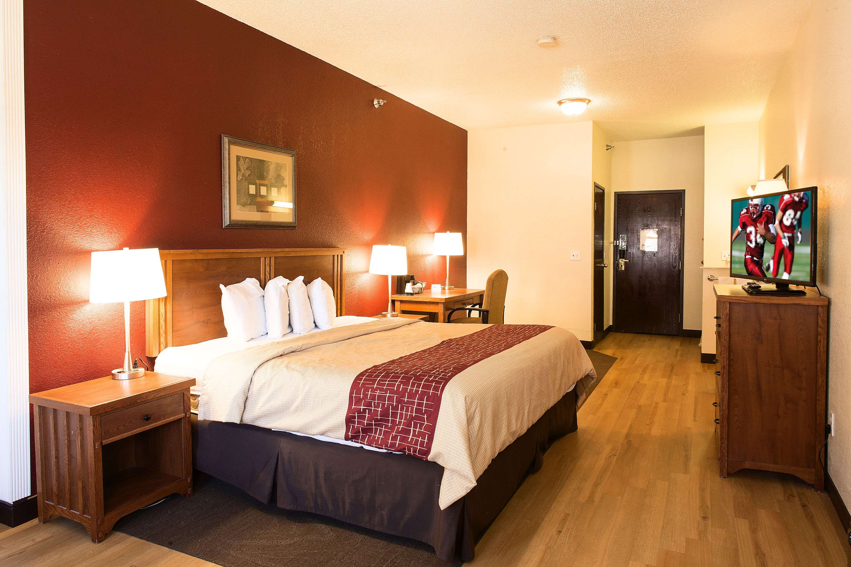red roof inn and suites omaha council bluffs