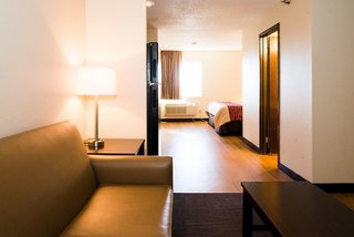 red roof inn and suites omaha council bluffs