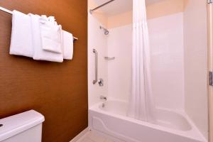 fairfield inn by marriott louisville north