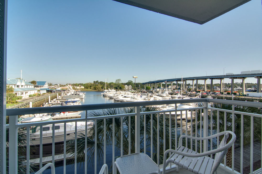 harbourgate marina club